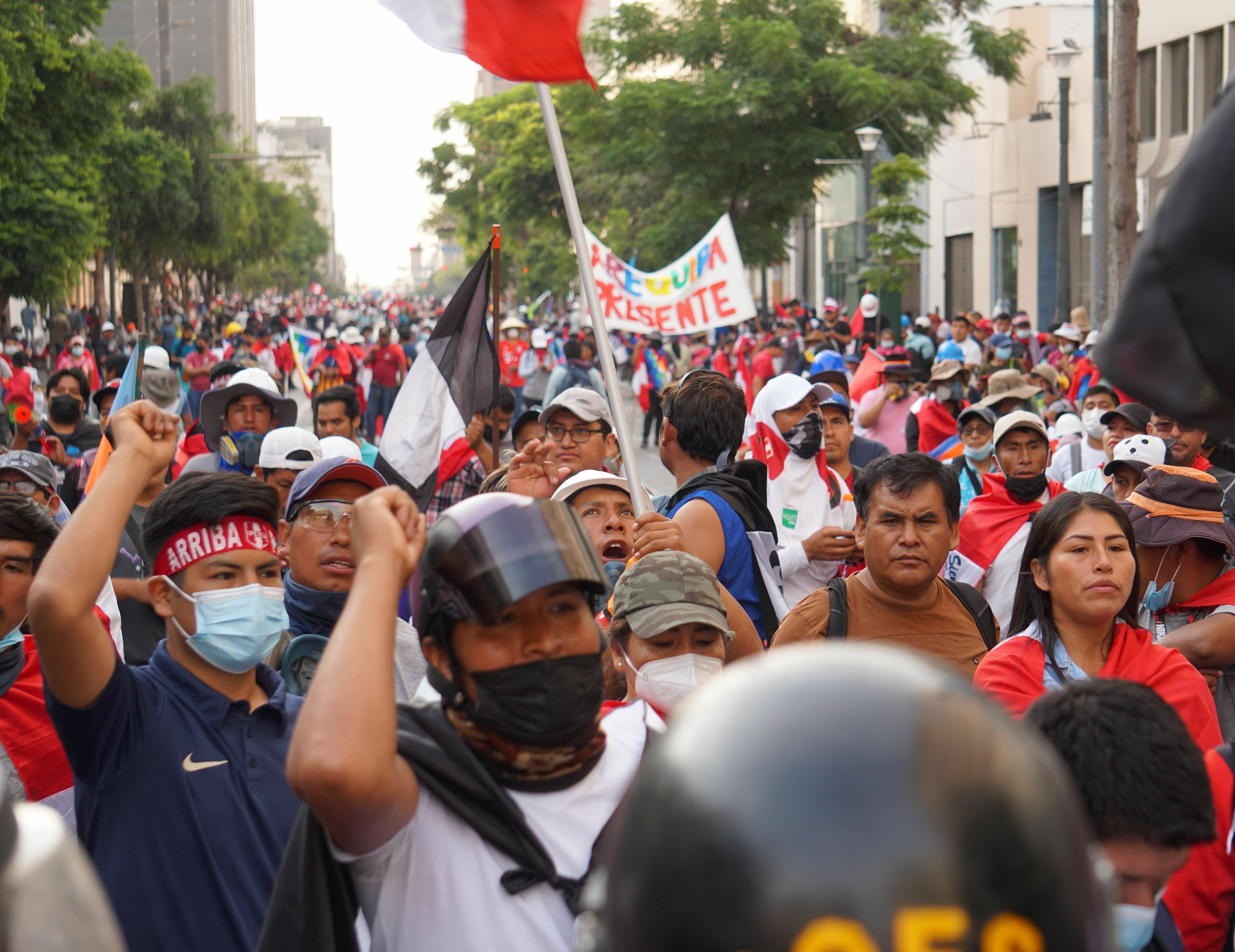 Proteste und gewaltsame Unruhen in Peru